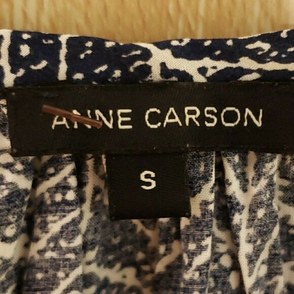 Anne Carson Blue White V Neck 3/4 Sleeve Blouse - Picture 5 of 7